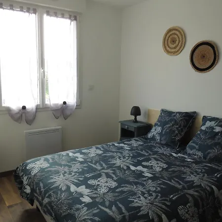 Entre Terre Et Baie * 蓬托尔松